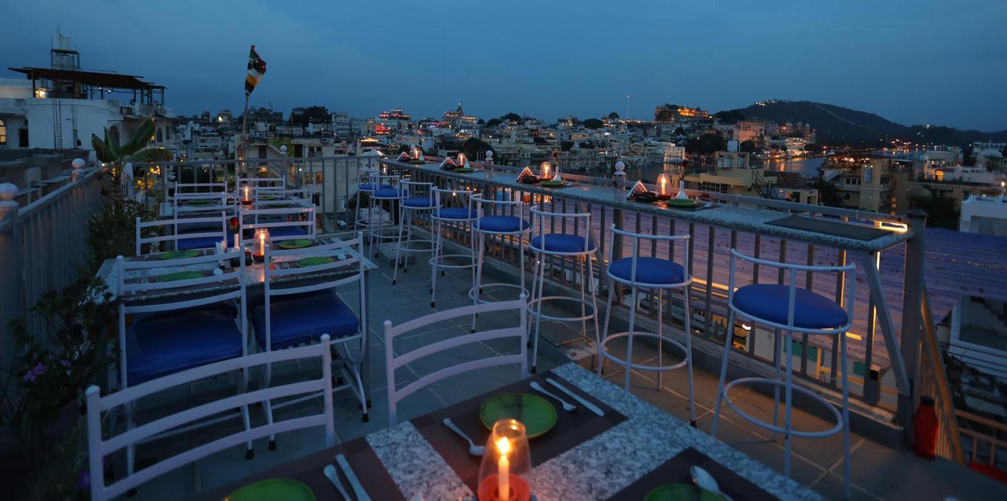 Hotel Neev Haweli Udajpur Zewnętrze zdjęcie